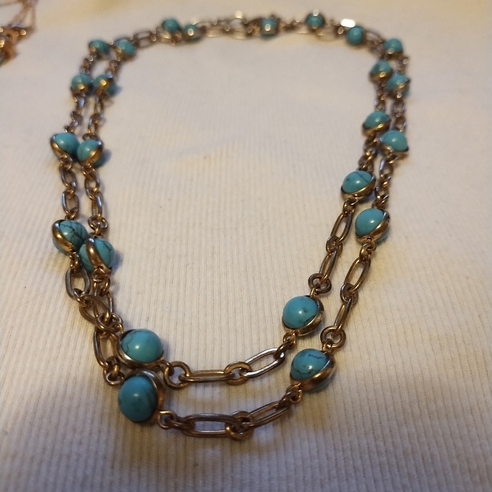 Set Of 3 Station Style Necklaces And A Bracelet - Picture 7 of 10